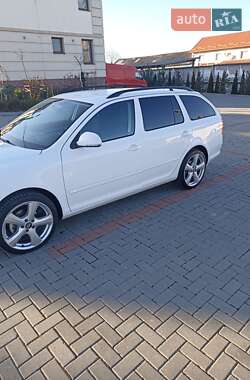 Универсал Skoda Octavia 2011 в Золочеве