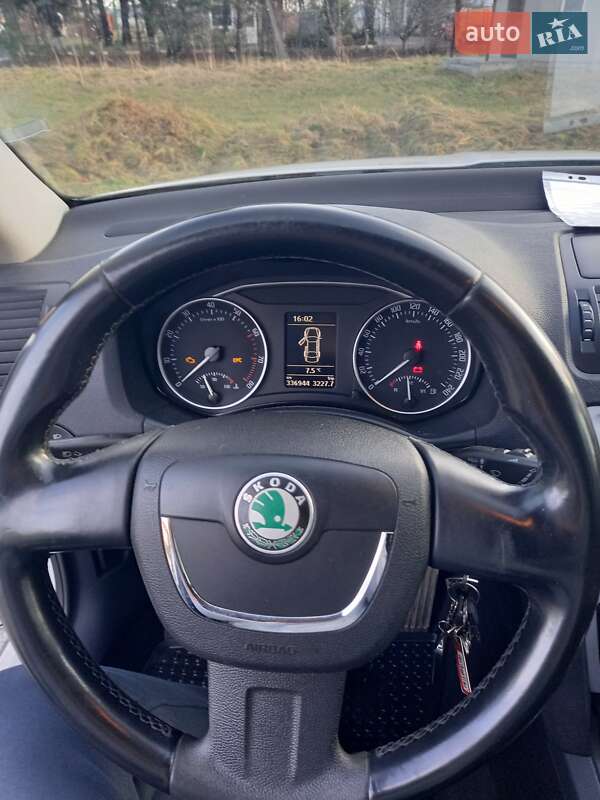 Лифтбек Skoda Octavia 2011 в Самборе