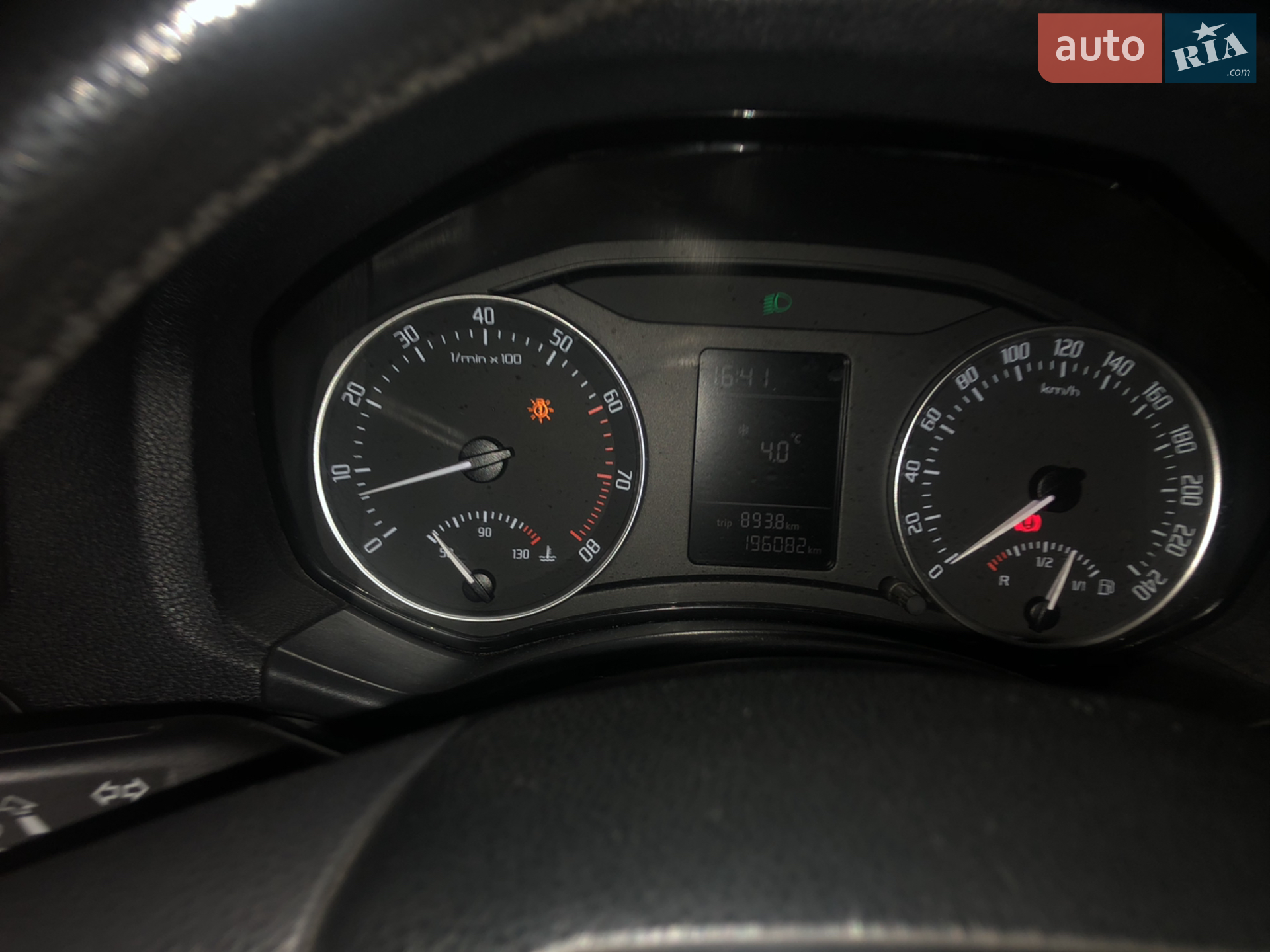 2010 Skoda Octavia - мініатюра 8