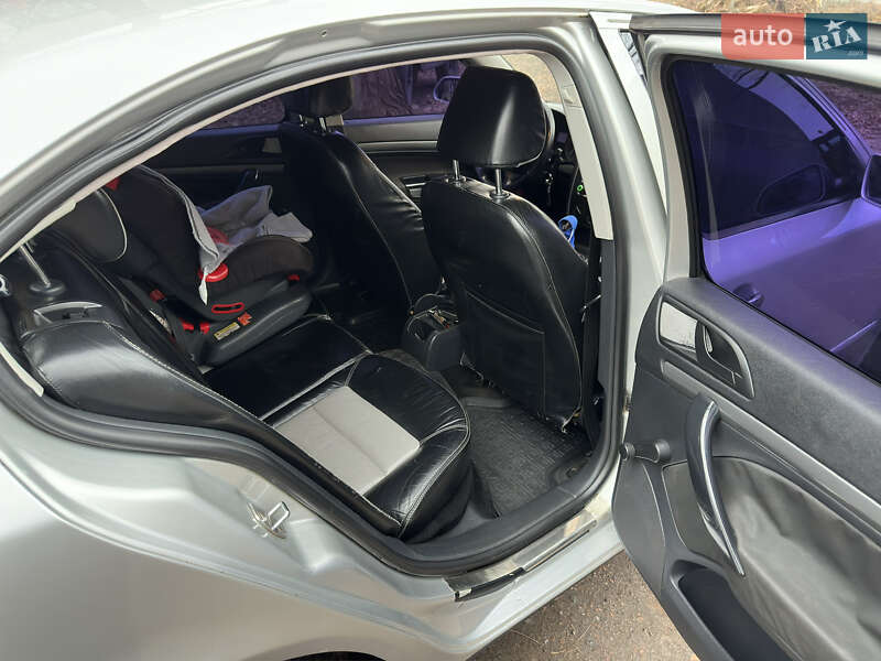 Лифтбек Skoda Octavia 2005 в Чернигове