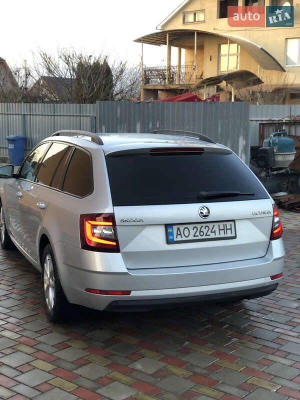 Универсал Skoda Octavia 2017 в Ужгороде