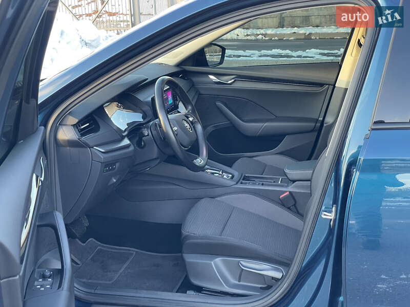 Лифтбек Skoda Octavia 2021 в Ирпене