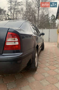 Лифтбек Skoda Octavia 2004 в Новой Басане