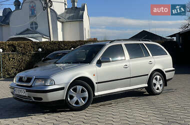 Универсал Skoda Octavia 2000 в Черновцах