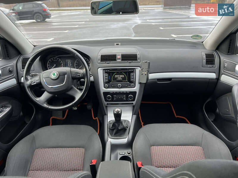 Універсал Skoda Octavia 2010 в Луцьку