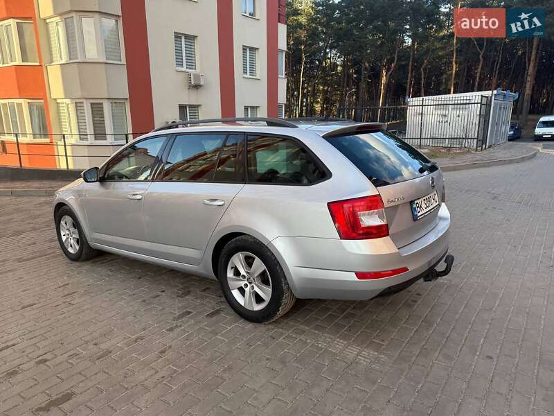 Универсал Skoda Octavia 2013 в Вараше фото 29 Универсал Skoda Octavia 2013 в Вараше