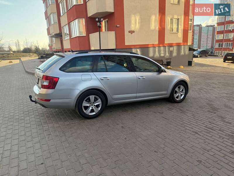 Универсал Skoda Octavia 2013 в Вараше фото 32 Универсал Skoda Octavia 2013 в Вараше