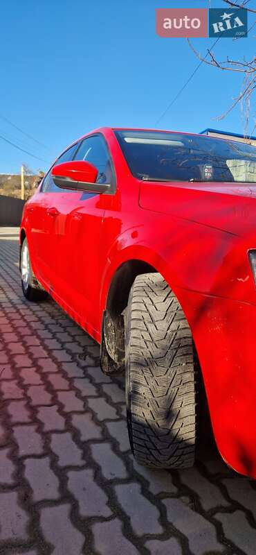 Лифтбек Skoda Octavia 2014 в Золочеве