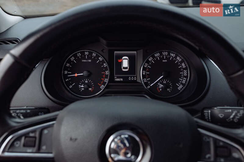 Универсал Skoda Octavia 2015 в Ивано-Франковске