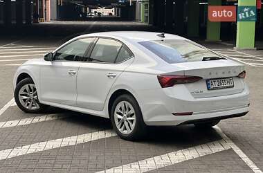 Лифтбек Skoda Octavia 2023 в Киеве