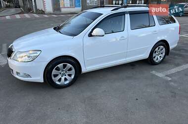 Универсал Skoda Octavia 2012 в 
