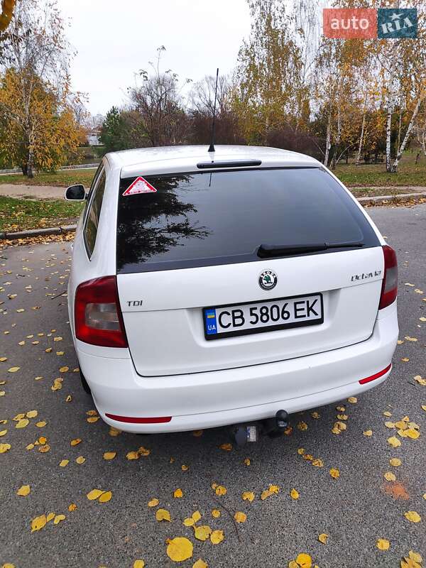 Універсал Skoda Octavia 2010 в Чернігові