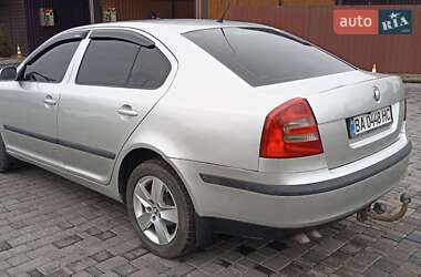 Лифтбек Skoda Octavia 2004 в Новоукраинке