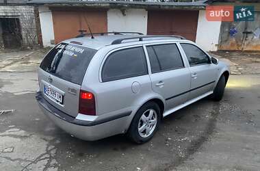 Универсал Skoda Octavia 2001 в Жидачове