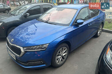 Лифтбек Skoda Octavia 2021 в Киеве