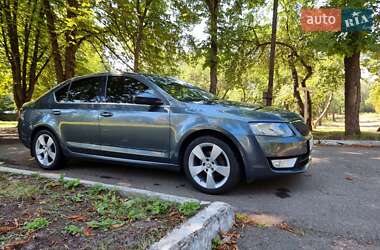 Ліфтбек Skoda Octavia 2015 в Черкасах