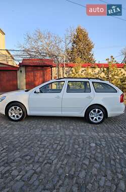 Універсал Skoda Octavia 2010 в Одесі