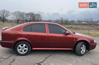 Лифтбек Skoda Octavia 2002 в Ямполе