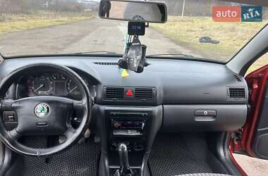 Лифтбек Skoda Octavia 2002 в Ямполе