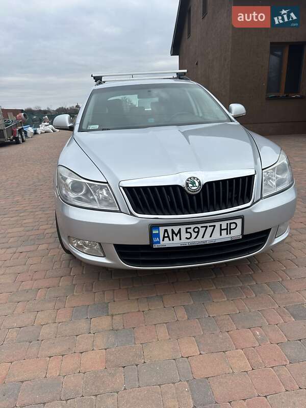 Універсал Skoda Octavia 2013 в Житомирі