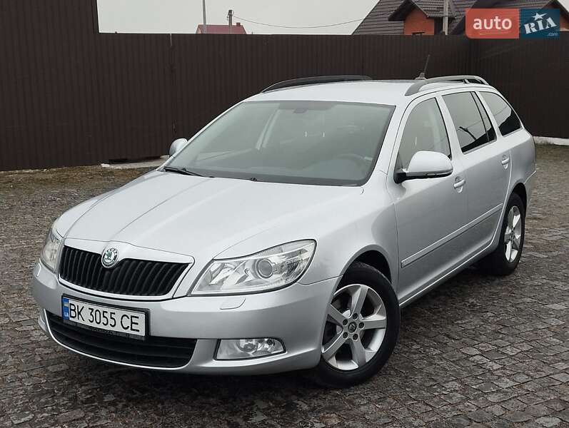 Универсал Skoda Octavia 2012 в Ровно