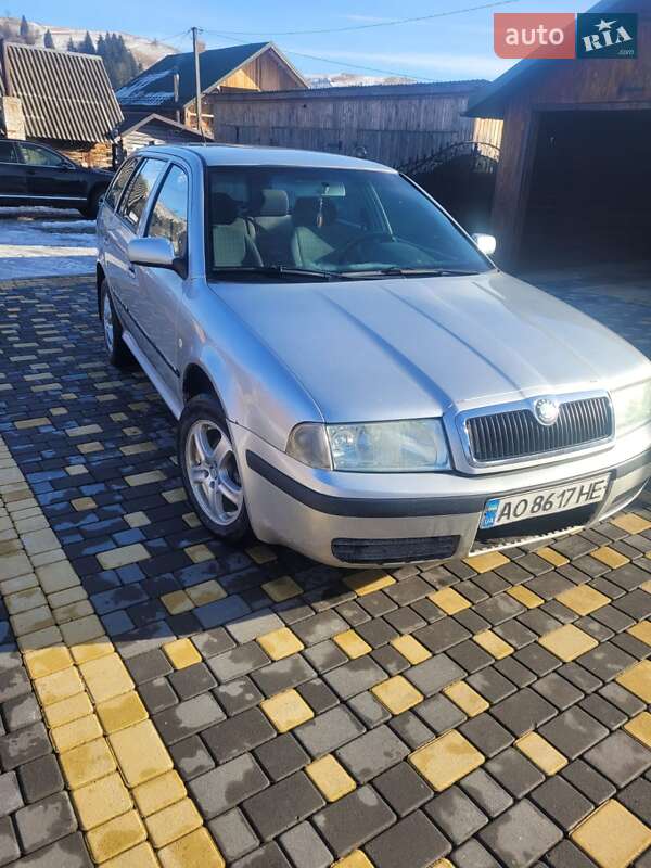 Универсал Skoda Octavia 2004 в 