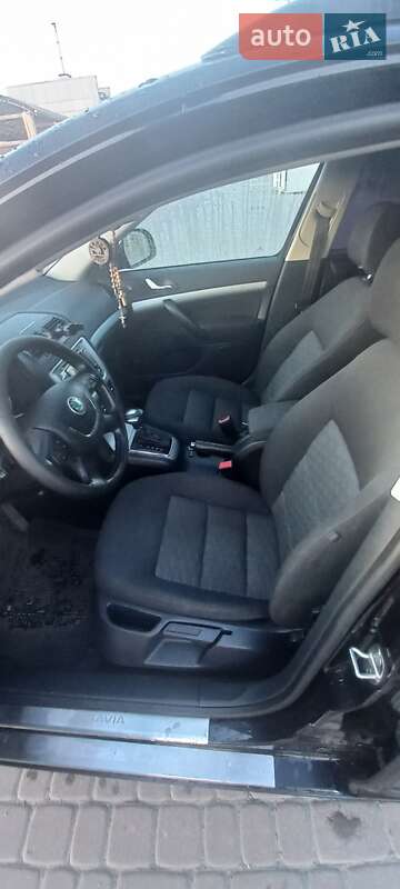 Универсал Skoda Octavia 2012 в Львове