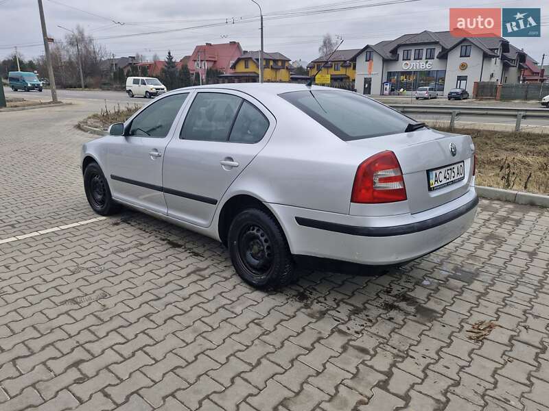 Лифтбек Skoda Octavia 2007 в Луцке