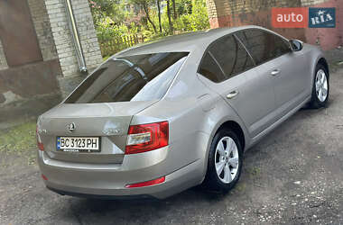 Лифтбек Skoda Octavia 2014 в Стрые