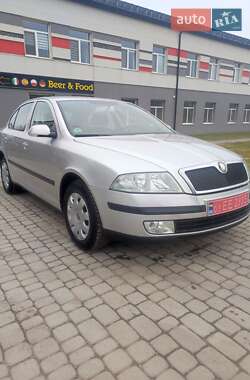 Ліфтбек Skoda Octavia 2004 в Чемерівцях