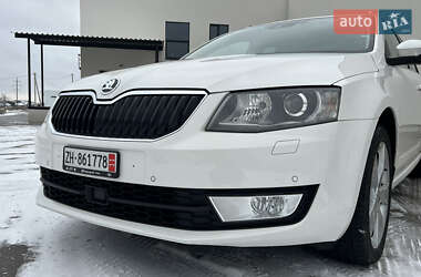 Універсал Skoda Octavia 2014 в Луцьку