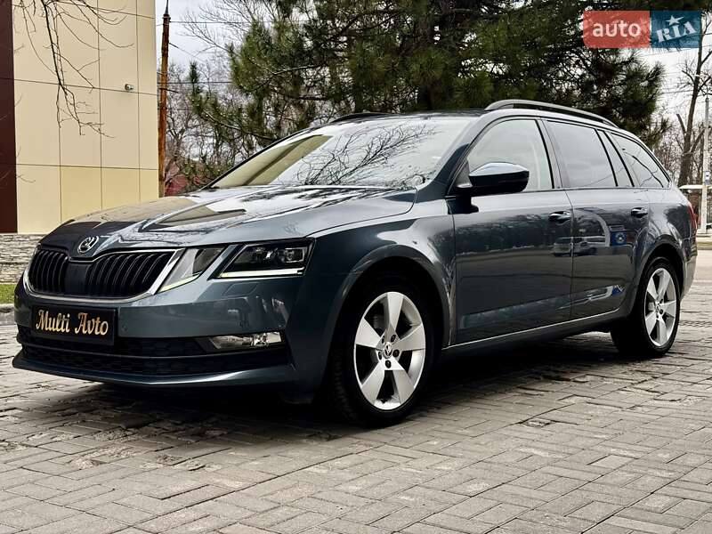 Універсал Skoda Octavia 2018 в Дніпрі