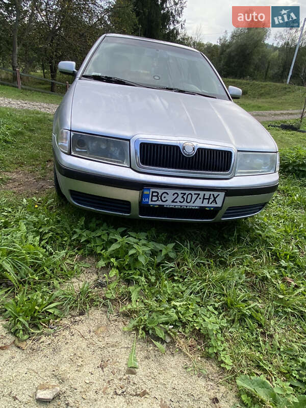 Универсал Skoda Octavia 2002 в Стрые