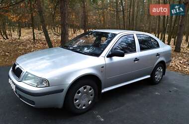 Лифтбек Skoda Octavia 2001 в Киеве