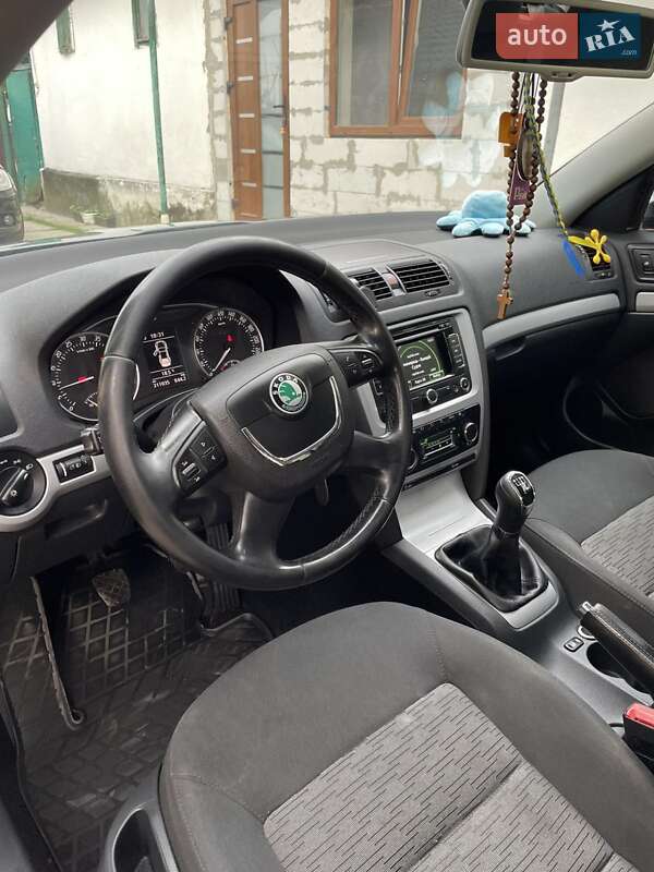 Универсал Skoda Octavia 2012 в Буче
