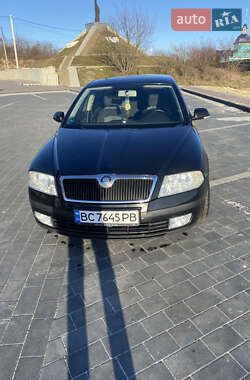 Лифтбек Skoda Octavia 2005 в Мостиске