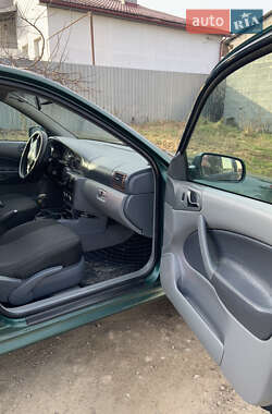 Лифтбек Skoda Octavia 1998 в 