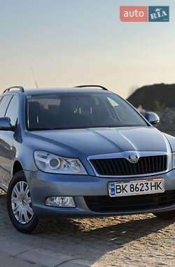 Універсал Skoda Octavia 2009 в Рівному