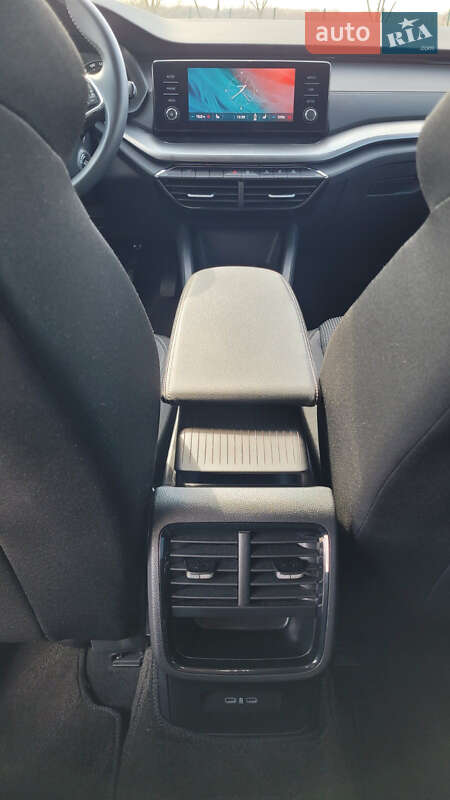 Лифтбек Skoda Octavia 2023 в Ивано-Франковске