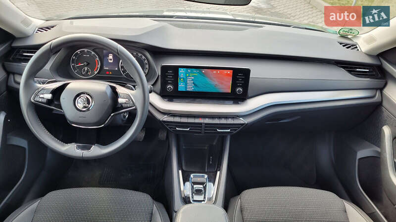 Лифтбек Skoda Octavia 2023 в Ивано-Франковске