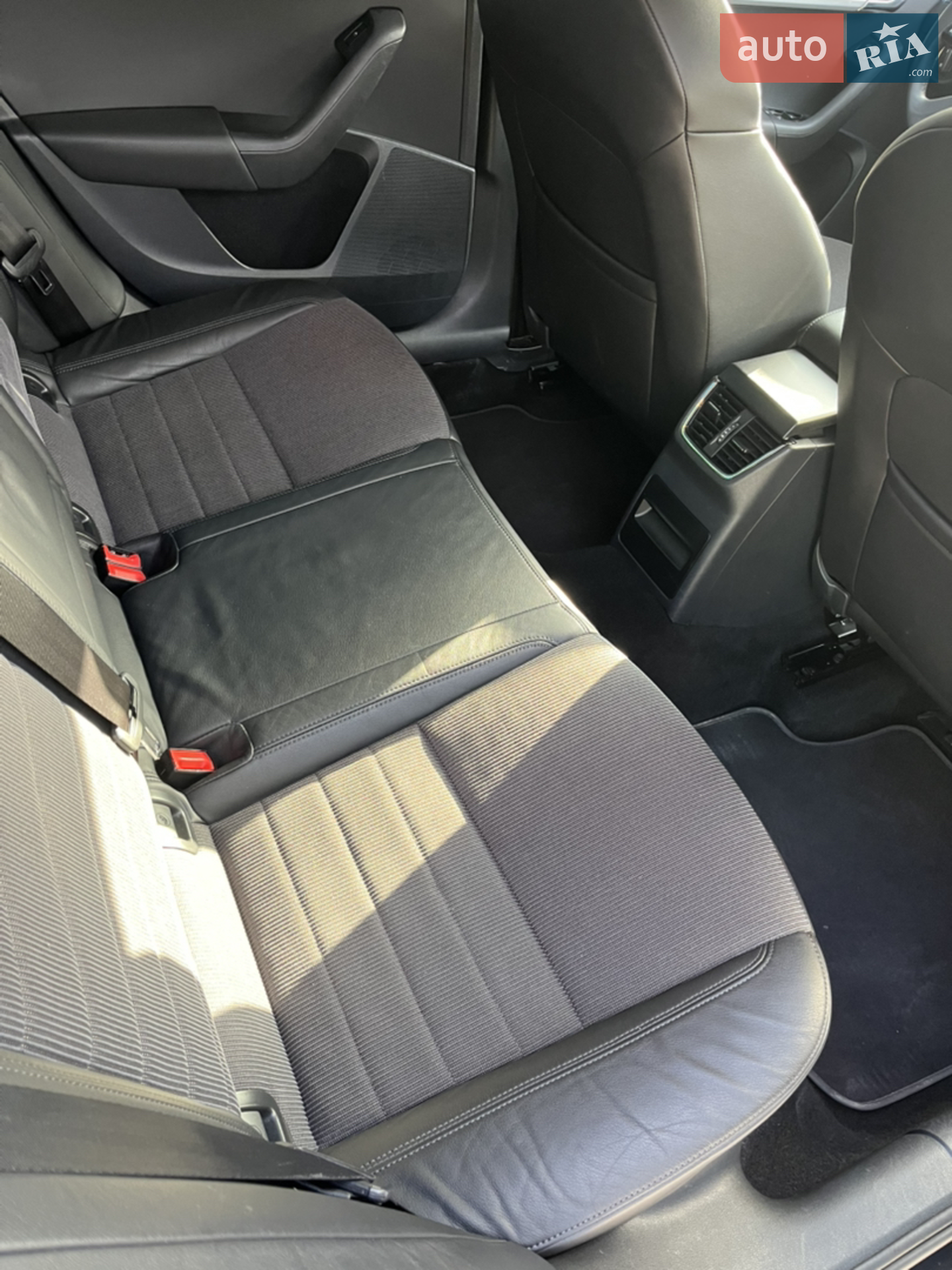 2015 Skoda Octavia - мініатюра 23