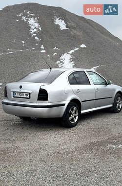 Лифтбек Skoda Octavia 2003 в Кропивницком