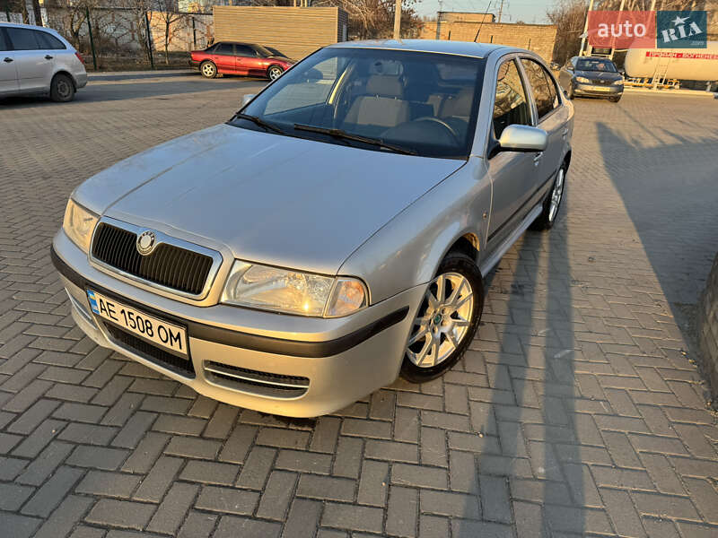 Ліфтбек Skoda Octavia 2009 в Дніпрі