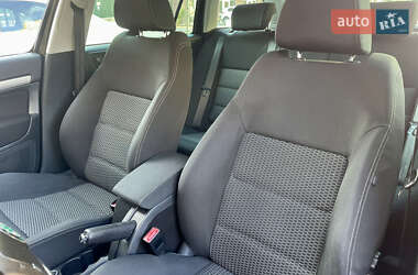Универсал Skoda Octavia 2010 в 