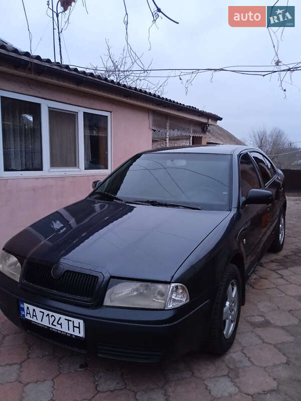 Лифтбек Skoda Octavia 2004 в Новой Басане