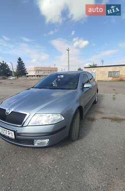 Ліфтбек Skoda Octavia 2004 в Попільні