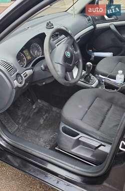 Ліфтбек Skoda Octavia 2009 в 