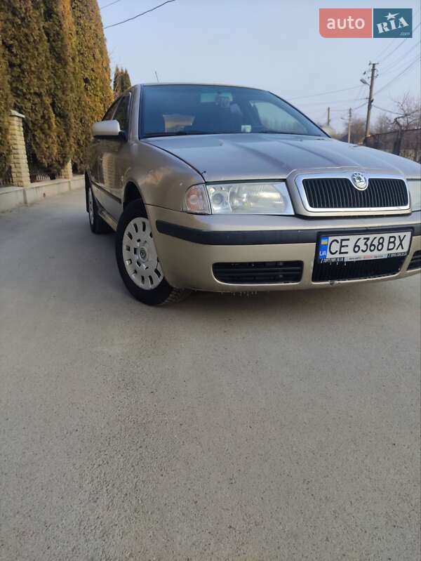 Лифтбек Skoda Octavia 2005 в Черновцах