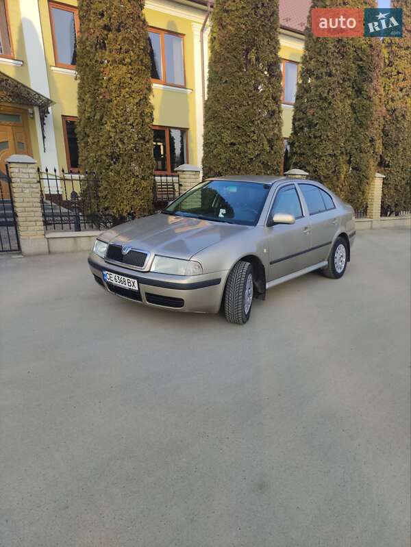Лифтбек Skoda Octavia 2005 в Черновцах