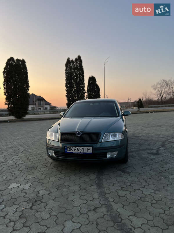 Лифтбек Skoda Octavia 2008 в Дубно